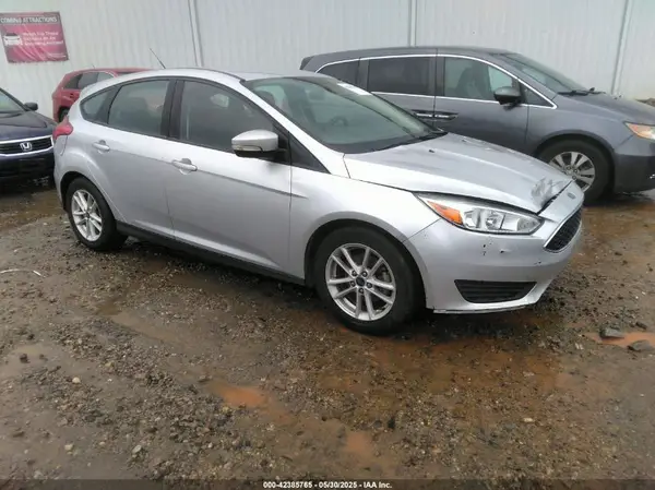 1FADP3K20HL336938 2017 FORD FOCUS - Image 1