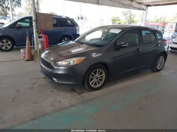 1FADP3K20HL337796 2017 FORD FOCUS - Image 2