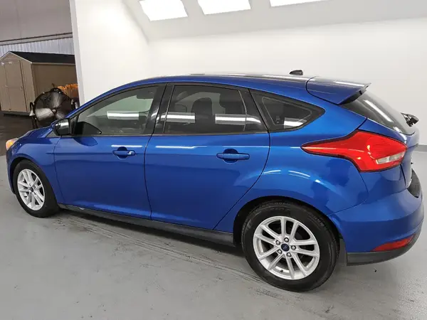1FADP3K20JL211587 2018 FORD FOCUS - Image 2