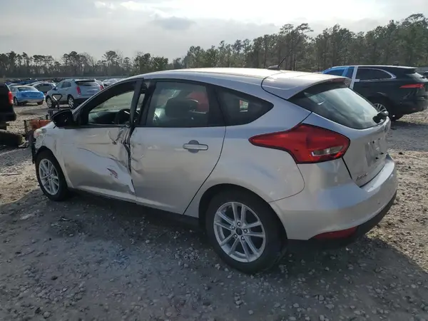 1FADP3K20JL218202 2018 FORD FOCUS - Image 2