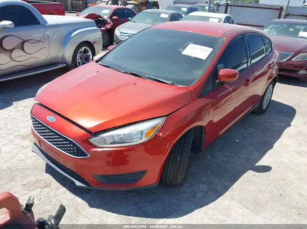 1FADP3K20JL240295 2018 FORD FOCUS - Image 2