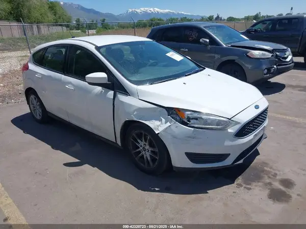 1FADP3K20JL241835 2018 FORD FOCUS - Image 1