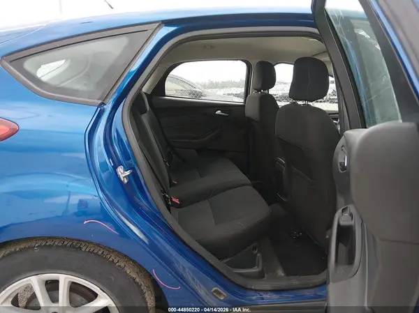 1FADP3K20JL250244 2018 FORD FOCUS - Image 8