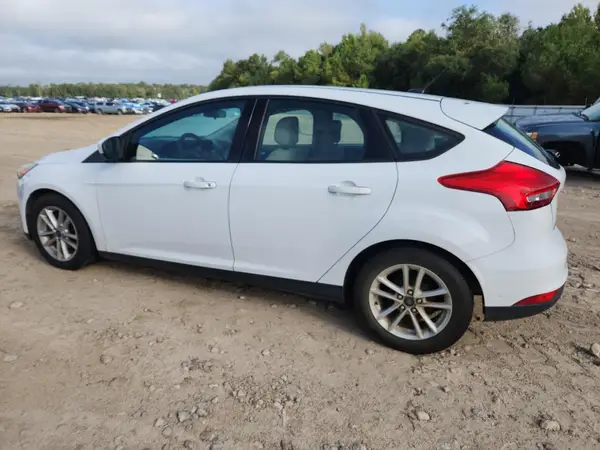 1FADP3K20JL251121 2018 FORD FOCUS - Image 2