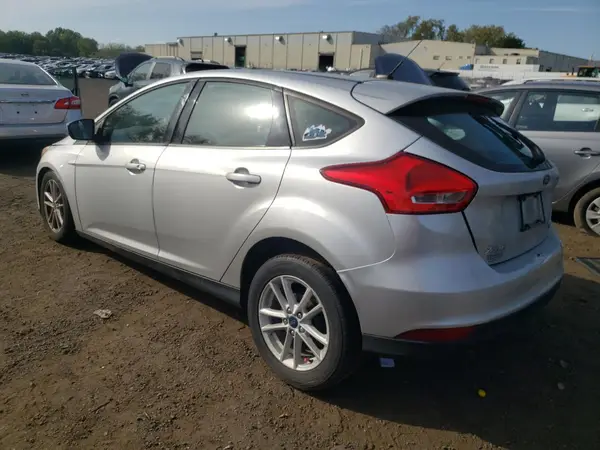 1FADP3K20JL252317 2018 FORD FOCUS - Image 2