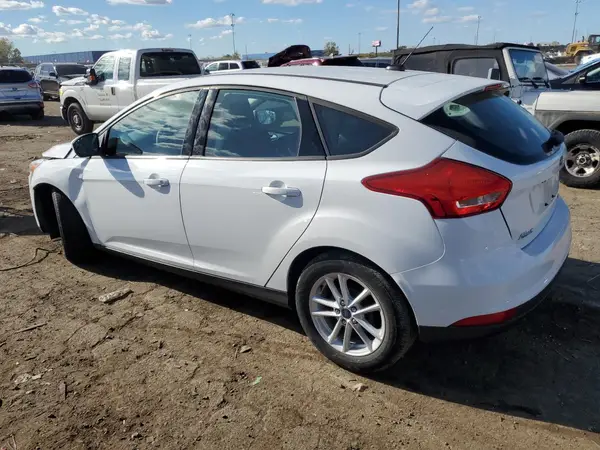 1FADP3K20JL258537 2018 FORD FOCUS - Image 2