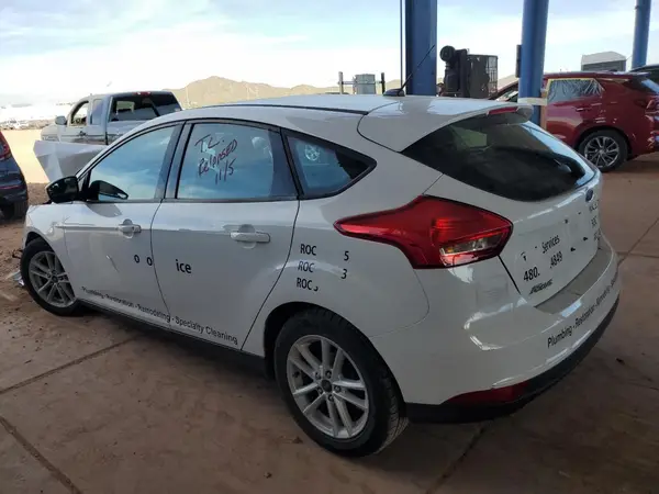 1FADP3K20JL271286 2018 FORD FOCUS - Image 2