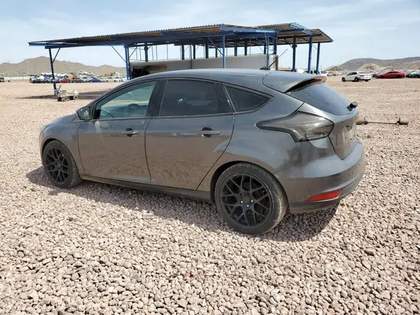 1FADP3K20JL278660 2018 FORD FOCUS - Image 2