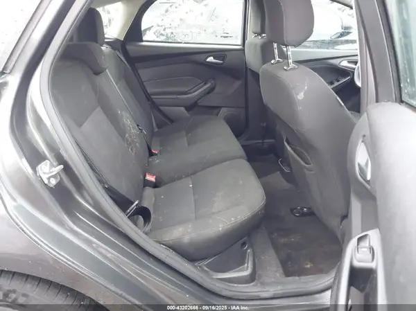 1FADP3K20JL302083 2018 FORD FOCUS - Image 8
