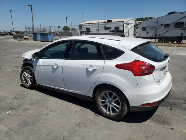 1FADP3K20JL313679 2018 FORD FOCUS - Image 2