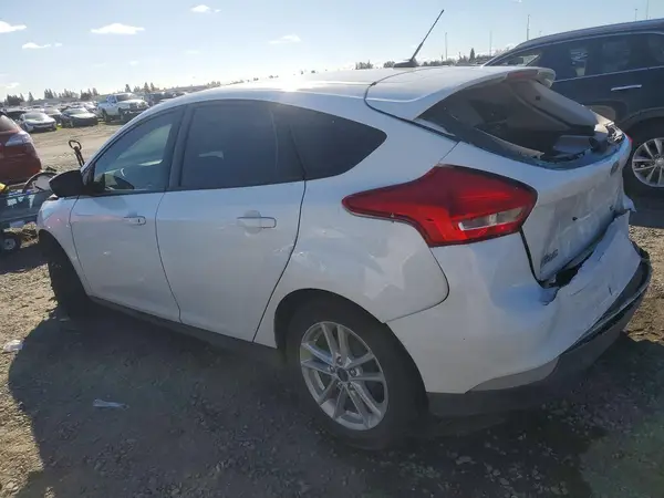 1FADP3K20JL316260 2018 FORD FOCUS - Image 2