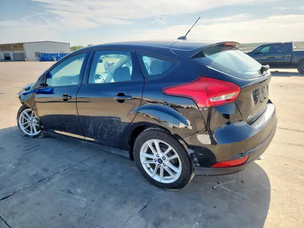 1FADP3K20JL320521 2018 FORD FOCUS - Image 2