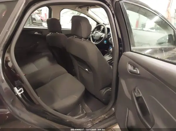 1FADP3K20JL321247 2018 FORD FOCUS - Image 8