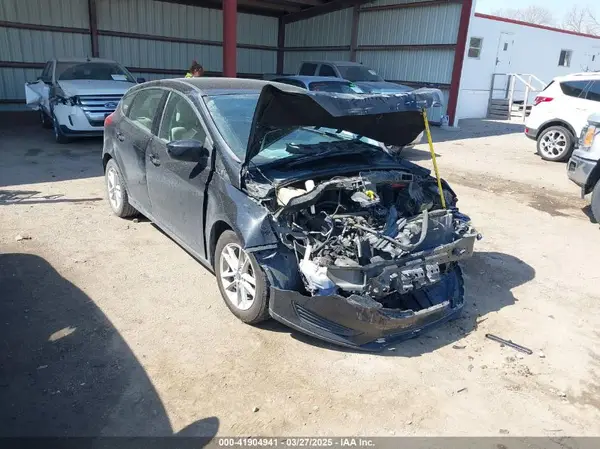 1FADP3K20JL326397 2018 FORD FOCUS - Image 1