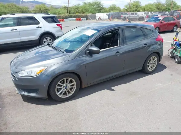 1FADP3K20JL329669 2018 FORD FOCUS - Image 2