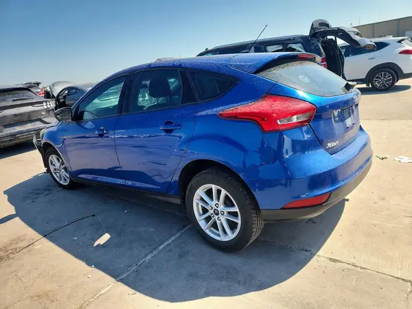 1FADP3K20JL330577 2018 FORD FOCUS - Image 2