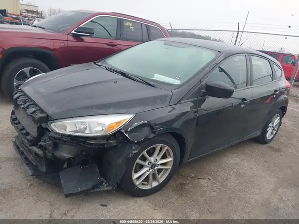 1FADP3K20JL331874 2018 FORD FOCUS - Image 2