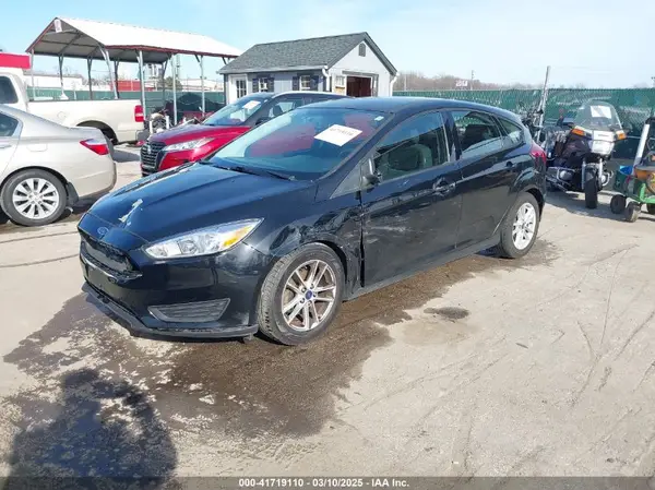 1FADP3K20JL332359 2018 FORD FOCUS - Image 2