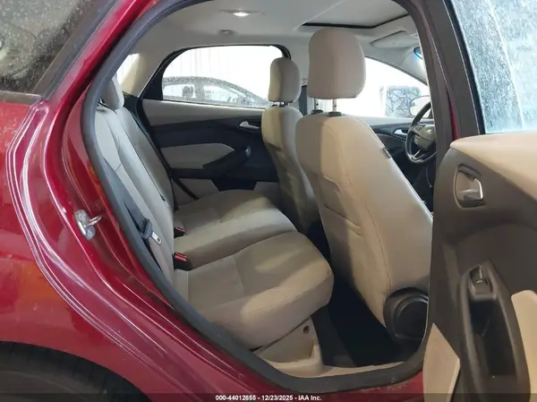 1FADP3K21GL203085 2016 FORD FOCUS - Image 8