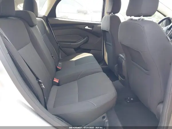 1FADP3K21GL211087 2016 FORD FOCUS - Image 8