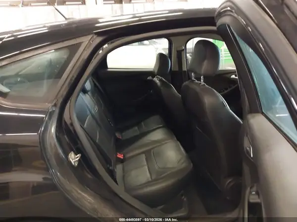 1FADP3K21GL212627 2016 FORD FOCUS - Image 8