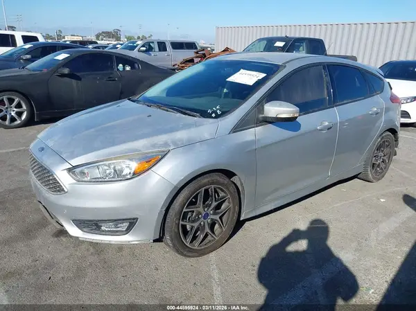 1FADP3K21GL212756 2016 FORD FOCUS - Image 2