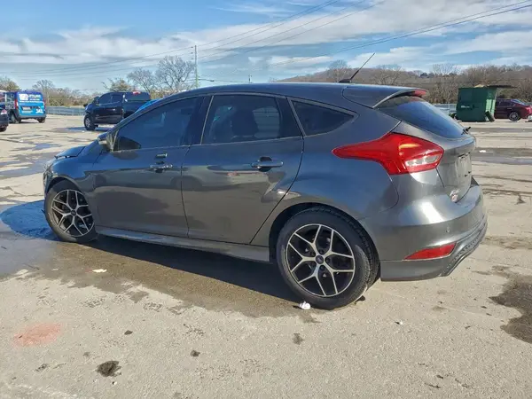 1FADP3K21GL219528 2016 FORD FOCUS - Image 2