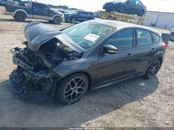 1FADP3K21GL232618 2016 FORD FOCUS - Image 2