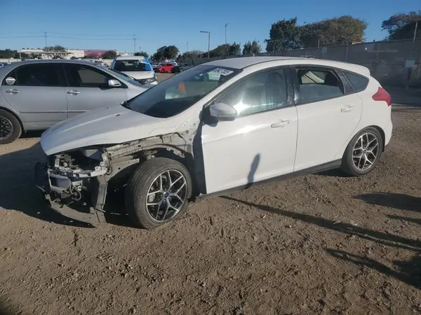 1FADP3K21GL246454 2016 FORD FOCUS - Image 1