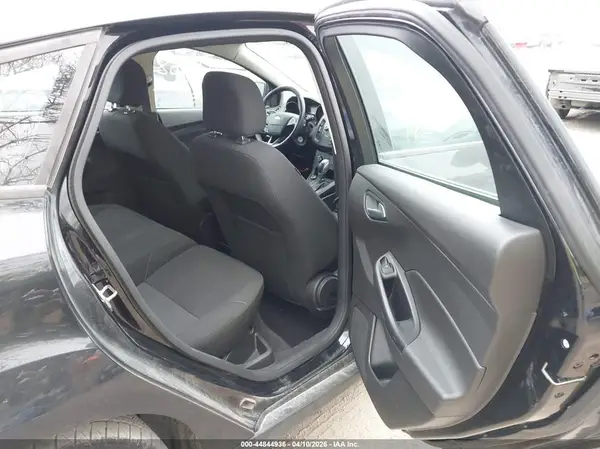 1FADP3K21GL256658 2016 FORD FOCUS - Image 8