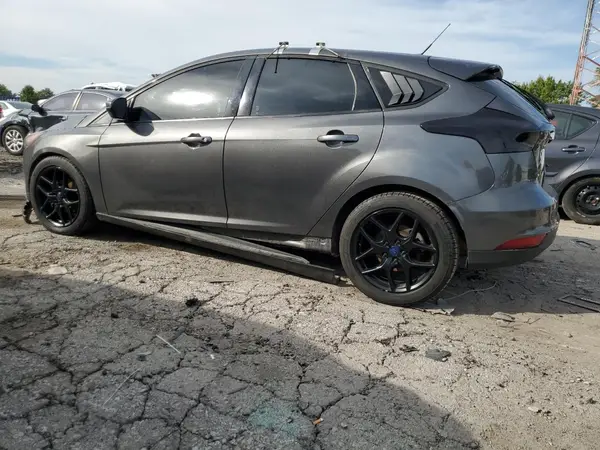 1FADP3K21GL257289 2016 FORD FOCUS - Image 2