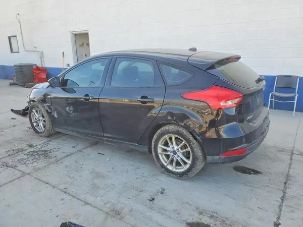 1FADP3K21GL262752 2016 FORD FOCUS - Image 2