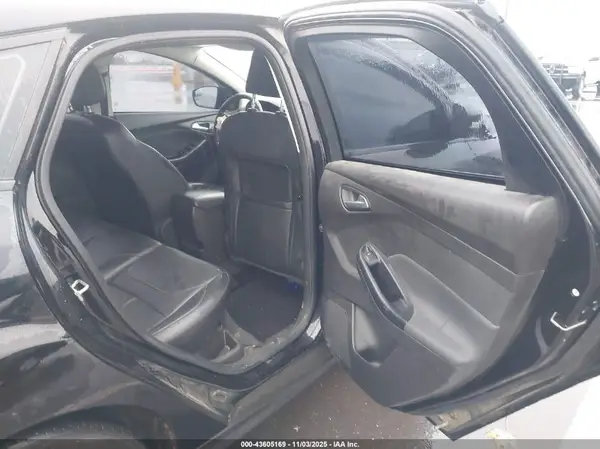 1FADP3K21GL268454 2016 FORD FOCUS - Image 8