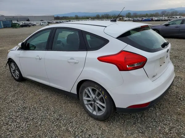 1FADP3K21GL270477 2016 FORD FOCUS - Image 2