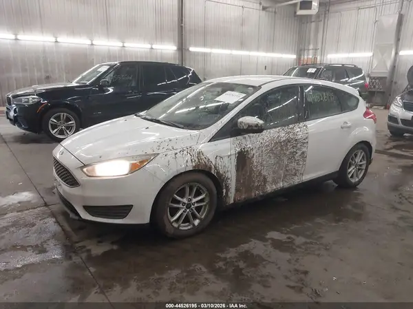 1FADP3K21GL271404 2016 FORD FOCUS - Image 2