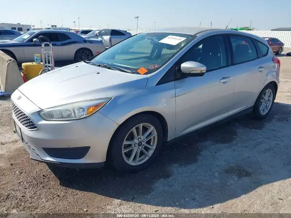 1FADP3K21GL272178 2016 FORD FOCUS - Image 2