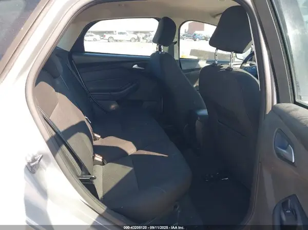 1FADP3K21GL272178 2016 FORD FOCUS - Image 8