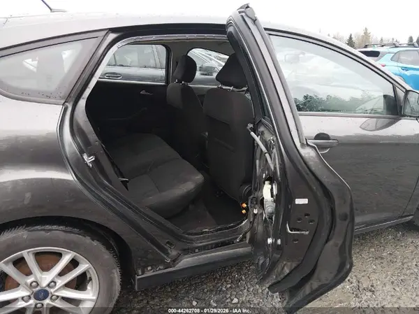 1FADP3K21GL277882 2016 FORD FOCUS - Image 8