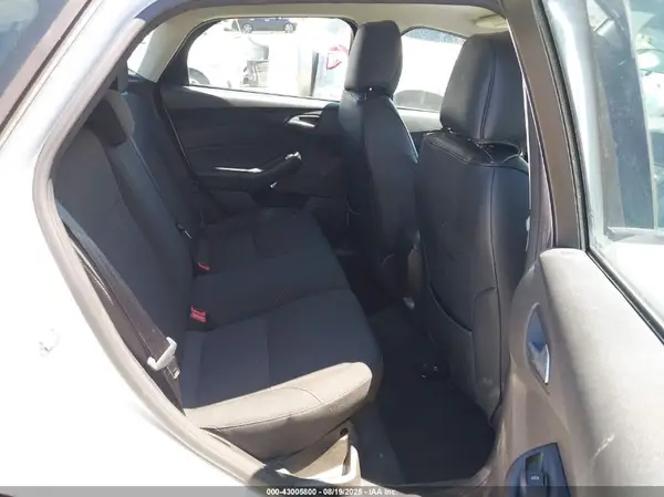 1FADP3K21GL294892 2016 FORD FOCUS - Image 8