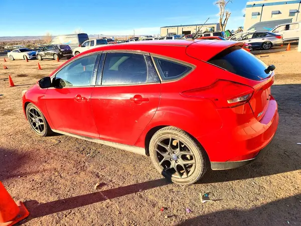 1FADP3K21GL301307 2016 FORD FOCUS - Image 2
