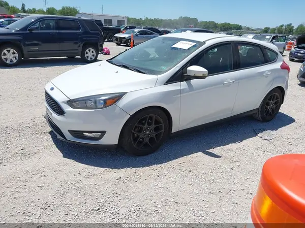 1FADP3K21GL302599 2016 FORD FOCUS - Image 2