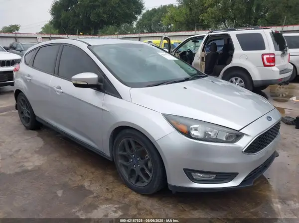 1FADP3K21GL321685 2016 FORD FOCUS - Image 1