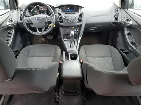 1FADP3K21GL322688 2016 FORD FOCUS - Image 8