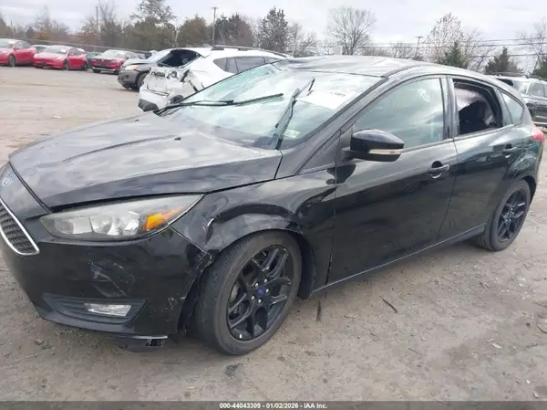 1FADP3K21GL326093 2016 FORD FOCUS - Image 2