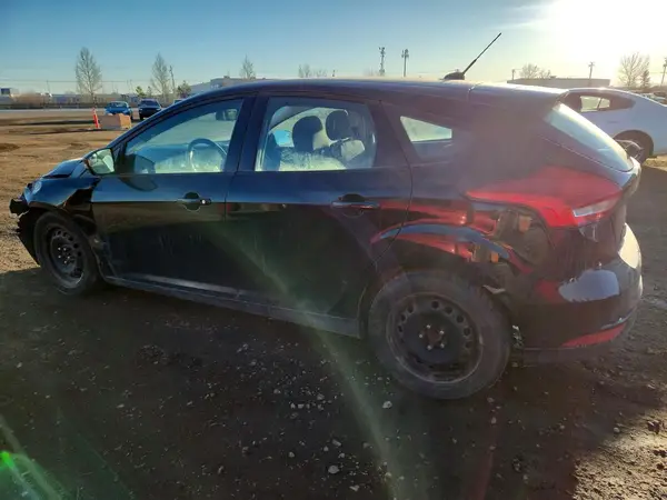 1FADP3K21GL327387 2016 FORD FOCUS - Image 2