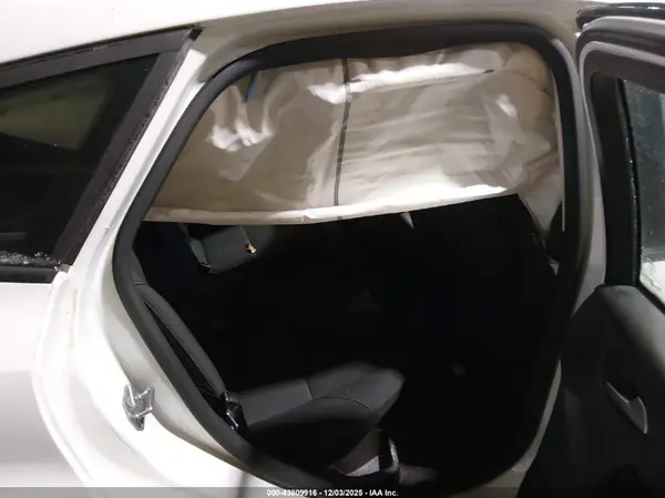 1FADP3K21GL328992 2016 FORD FOCUS - Image 8