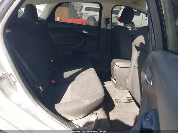1FADP3K21GL331696 2016 FORD FOCUS - Image 8