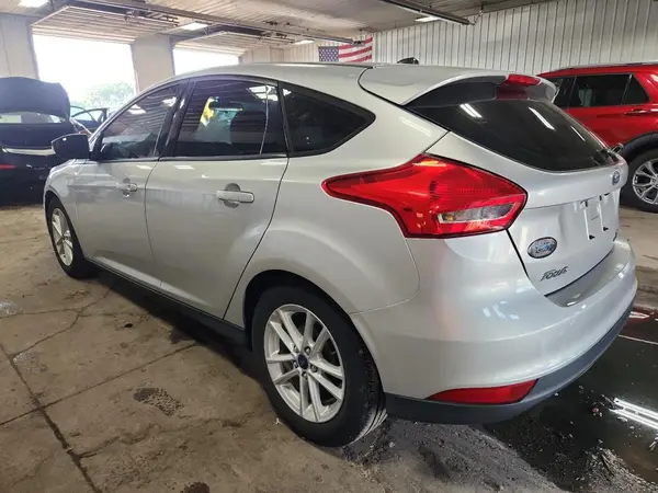 1FADP3K21GL338499 2016 FORD FOCUS - Image 2