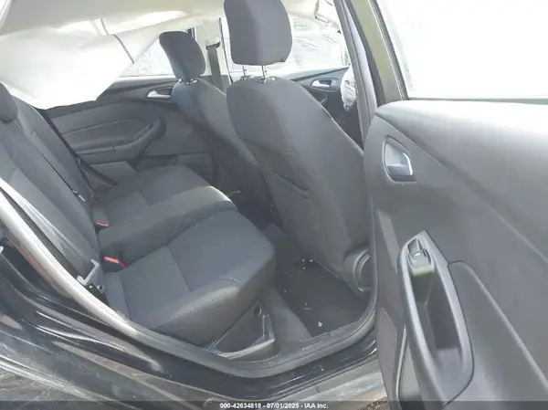 1FADP3K21GL353746 2016 FORD FOCUS - Image 8