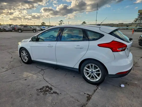 1FADP3K21GL355853 2016 FORD FOCUS - Image 2